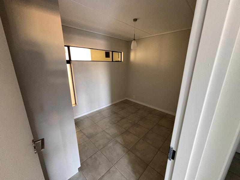 To Let 2 Bedroom Property for Rent in Mooikloof Gauteng