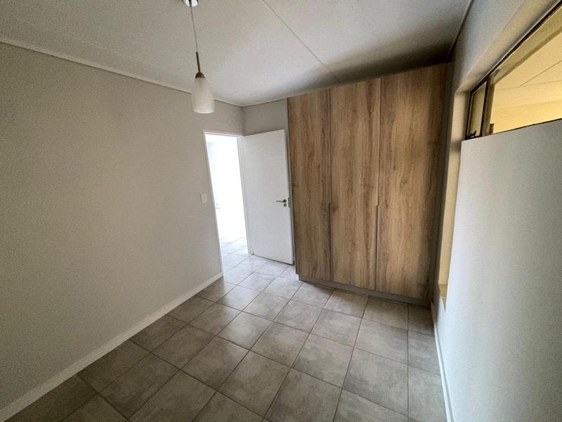To Let 2 Bedroom Property for Rent in Mooikloof Gauteng
