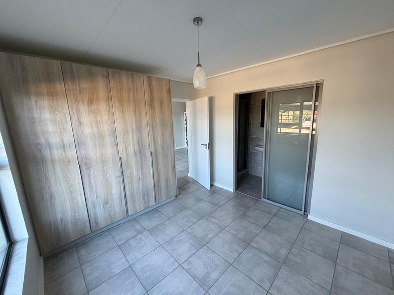 To Let 2 Bedroom Property for Rent in Mooikloof Gauteng