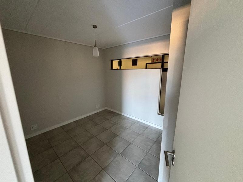 To Let 2 Bedroom Property for Rent in Mooikloof Gauteng