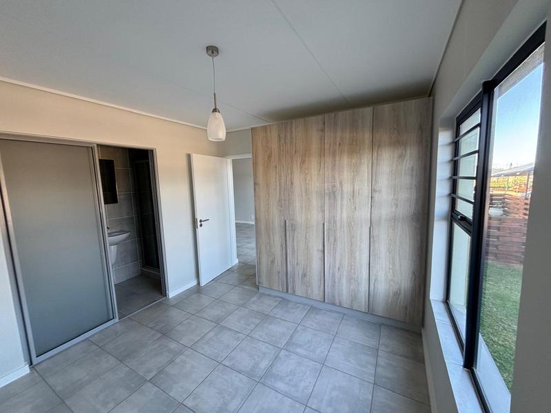 To Let 2 Bedroom Property for Rent in Mooikloof Gauteng