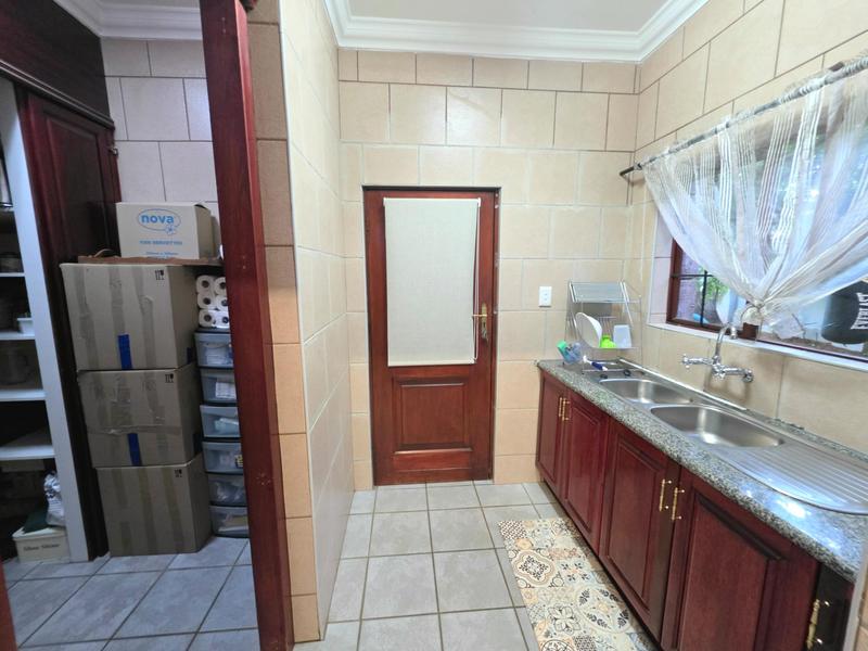 4 Bedroom Property for Sale in Boardwalk Manor Gauteng