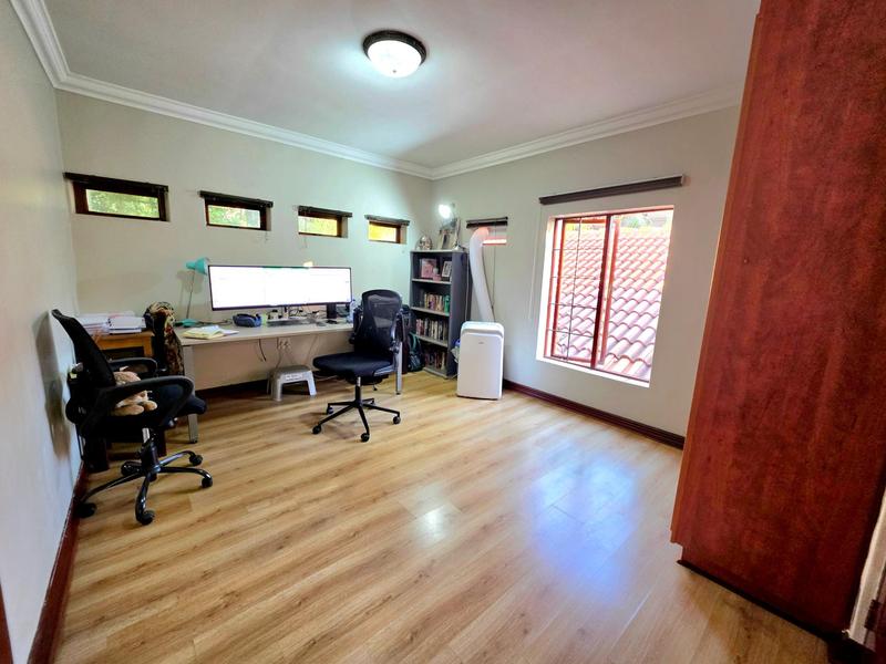 4 Bedroom Property for Sale in Boardwalk Manor Gauteng