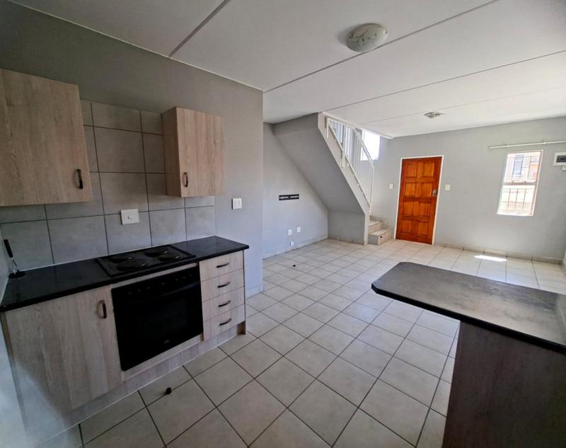 3 Bedroom Property for Sale in Albertsdal Gauteng