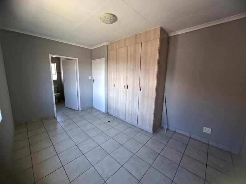 3 Bedroom Property for Sale in Albertsdal Gauteng