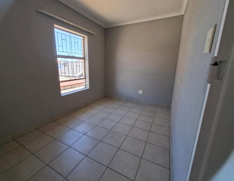 3 Bedroom Property for Sale in Albertsdal Gauteng