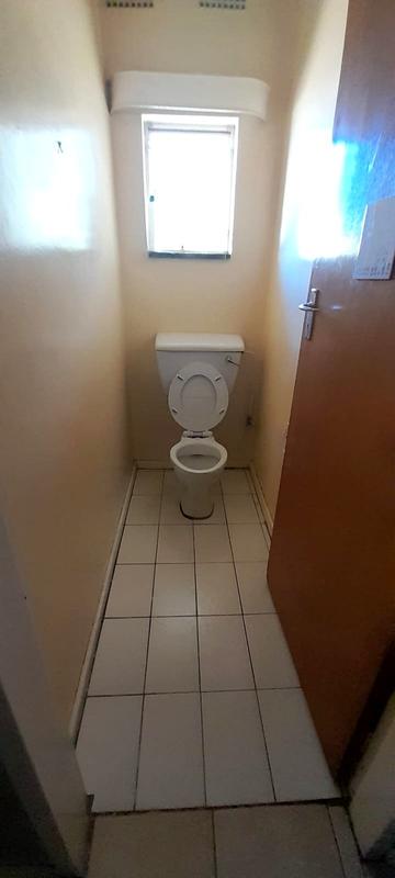 6 Bedroom Property for Sale in Parkhill Gardens Gauteng