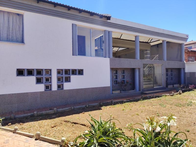 To Let 4 Bedroom Property for Rent in Liefde en Vrede Gauteng