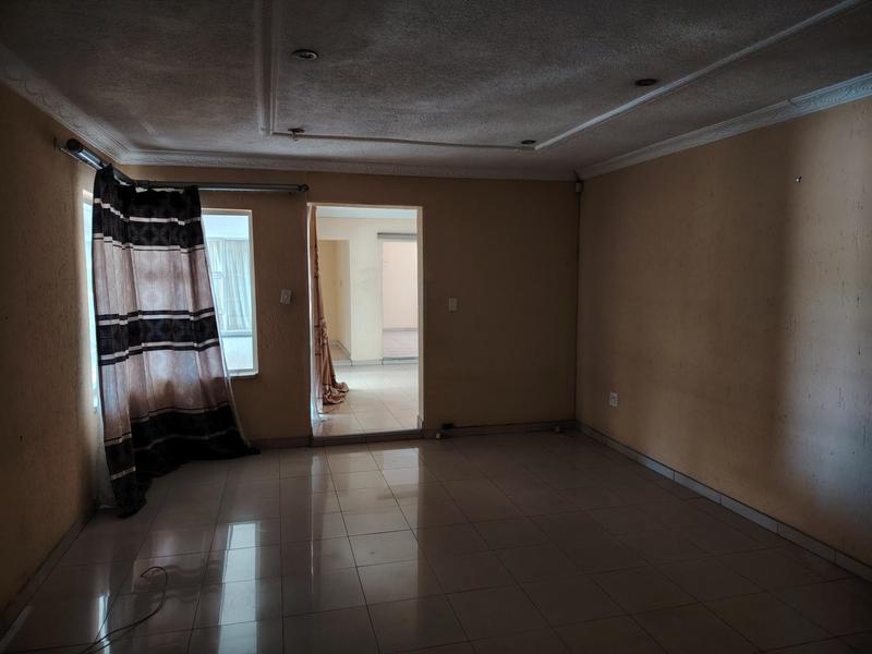 To Let 4 Bedroom Property for Rent in Liefde en Vrede Gauteng