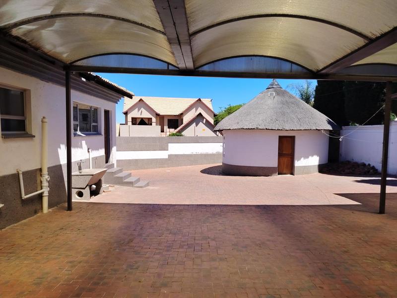To Let 4 Bedroom Property for Rent in Liefde en Vrede Gauteng