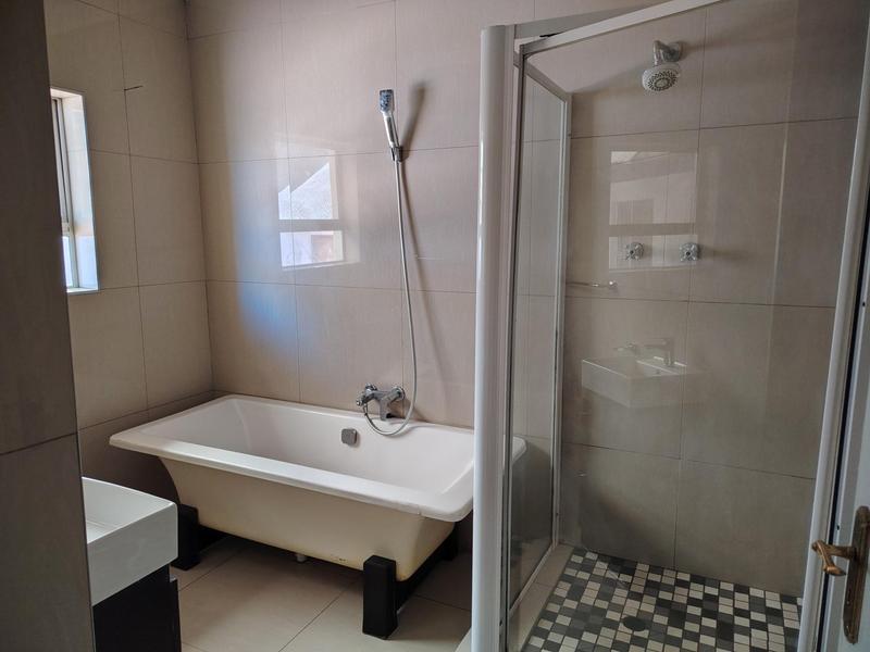 To Let 4 Bedroom Property for Rent in Liefde en Vrede Gauteng