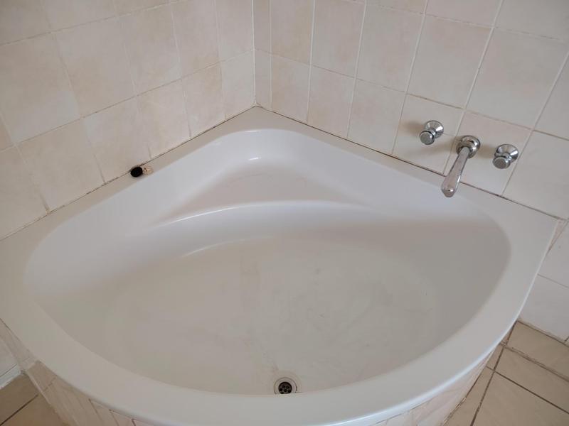 To Let 4 Bedroom Property for Rent in Liefde en Vrede Gauteng