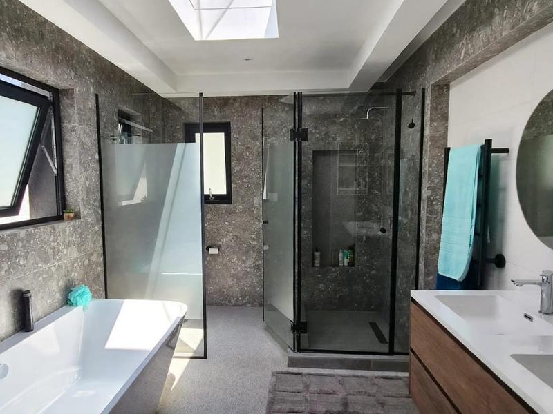 To Let 3 Bedroom Property for Rent in Bryanston Gauteng