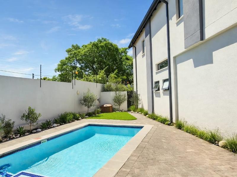 To Let 3 Bedroom Property for Rent in Bryanston Gauteng