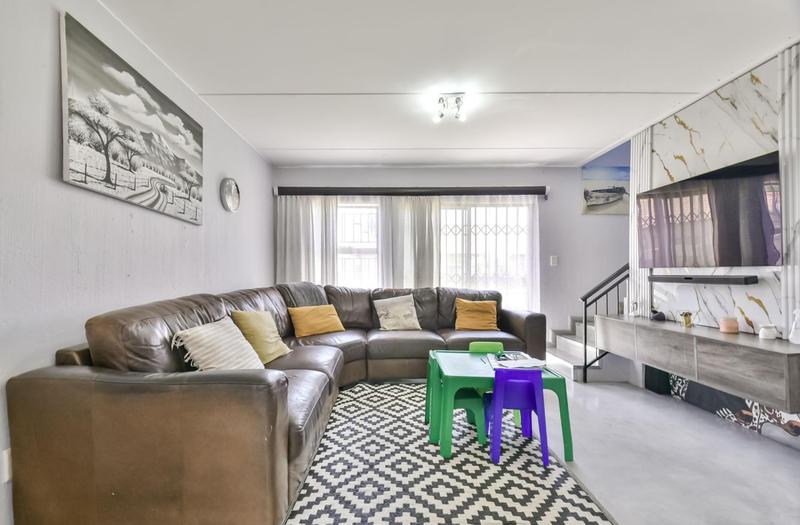 3 Bedroom Property for Sale in Weltevreden Park Gauteng