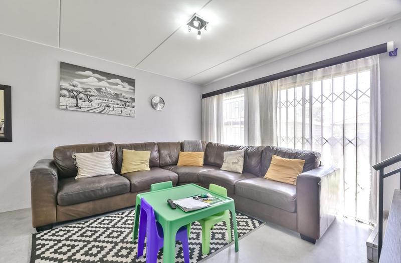 3 Bedroom Property for Sale in Weltevreden Park Gauteng