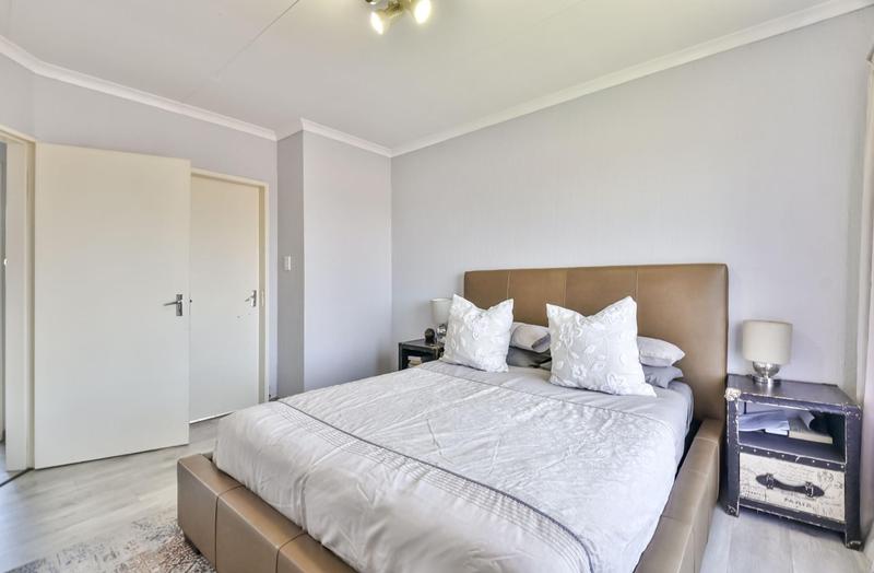 3 Bedroom Property for Sale in Weltevreden Park Gauteng