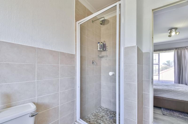 3 Bedroom Property for Sale in Weltevreden Park Gauteng