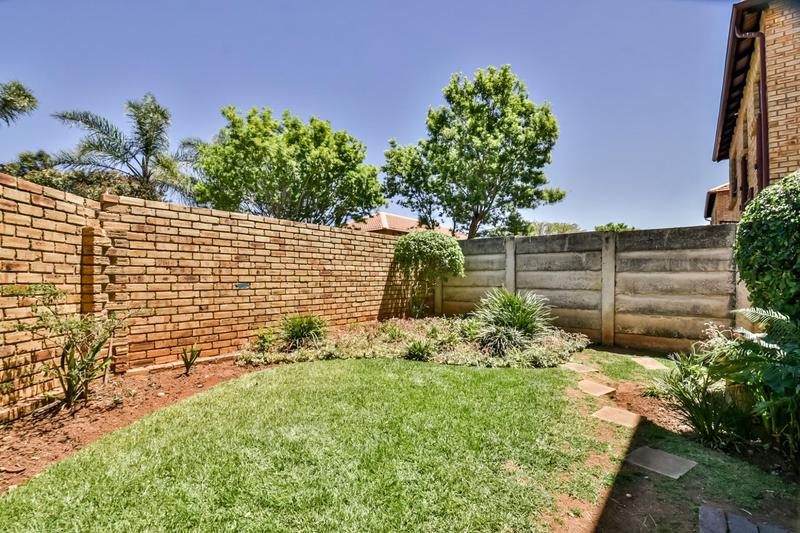 3 Bedroom Property for Sale in Weltevreden Park Gauteng