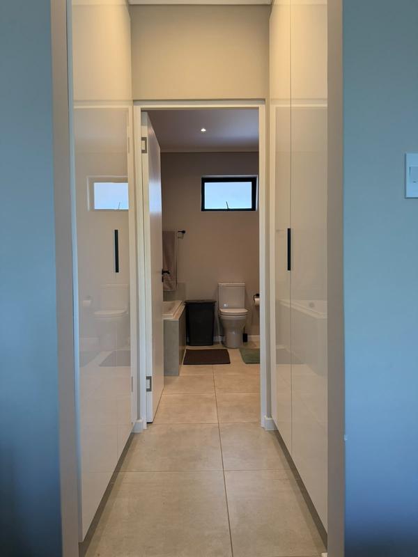 To Let 1 Bedroom Property for Rent in Bryanston Gauteng