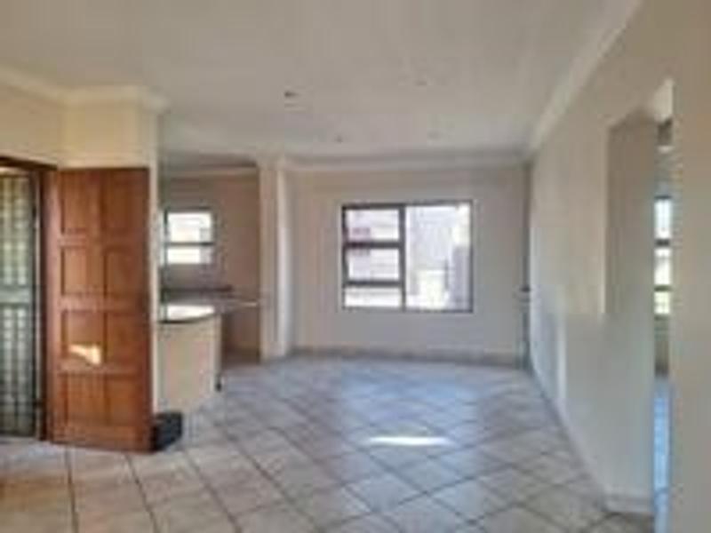 To Let 2 Bedroom Property for Rent in Sonneveld Gauteng