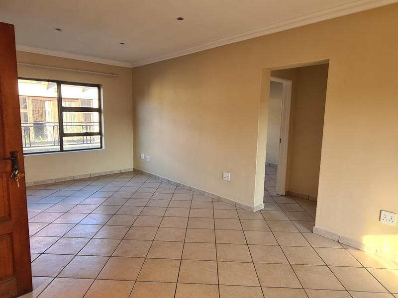 To Let 2 Bedroom Property for Rent in Sonneveld Gauteng