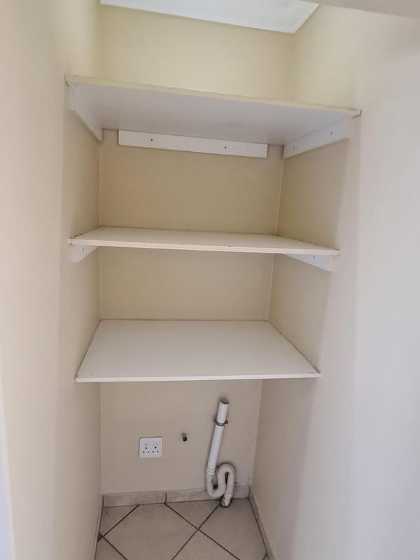 To Let 2 Bedroom Property for Rent in Sonneveld Gauteng