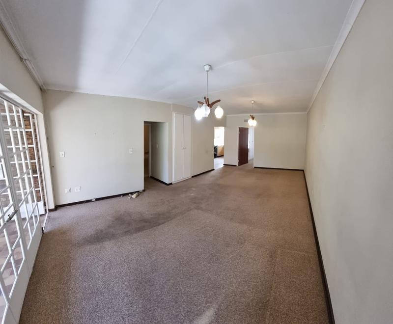 To Let 2 Bedroom Property for Rent in Sunair Park Gauteng
