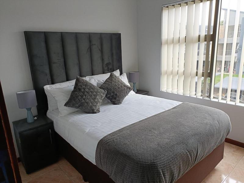 To Let 2 Bedroom Property for Rent in Greenstone Hill Gauteng