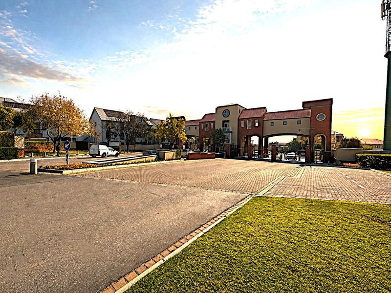 4 Bedroom Property for Sale in Heritage Hill Gauteng