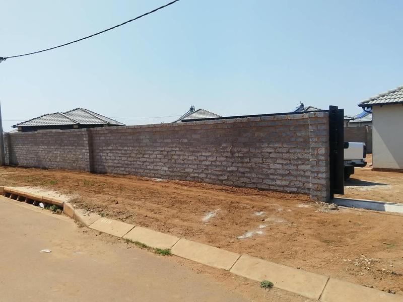 To Let 2 Bedroom Property for Rent in Randfontein Gauteng