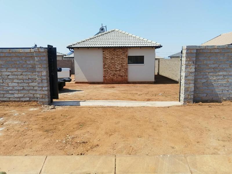 To Let 2 Bedroom Property for Rent in Randfontein Gauteng
