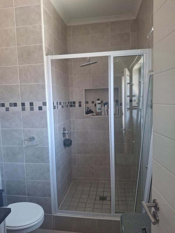 2 Bedroom Property for Sale in Victory Park Gauteng