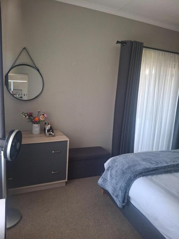 2 Bedroom Property for Sale in Victory Park Gauteng