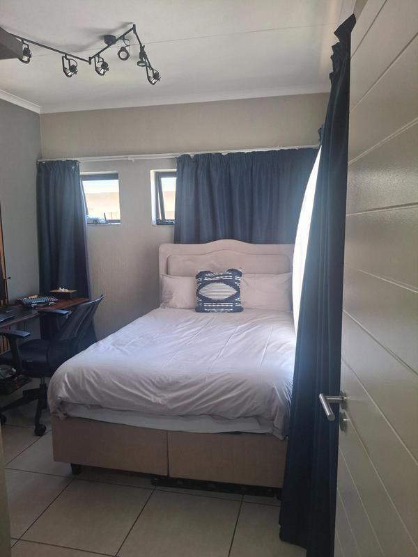 2 Bedroom Property for Sale in Victory Park Gauteng