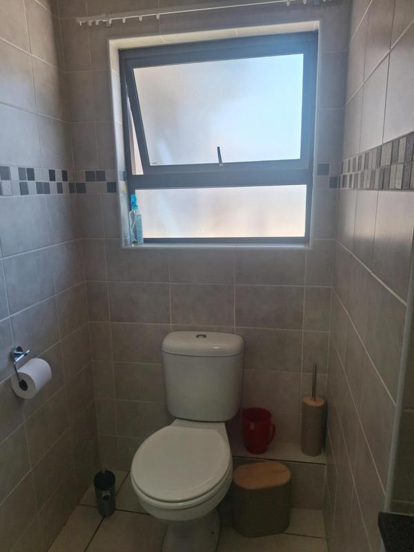 2 Bedroom Property for Sale in Victory Park Gauteng