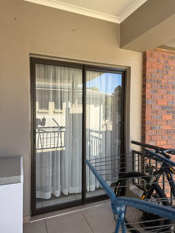 2 Bedroom Property for Sale in Victory Park Gauteng