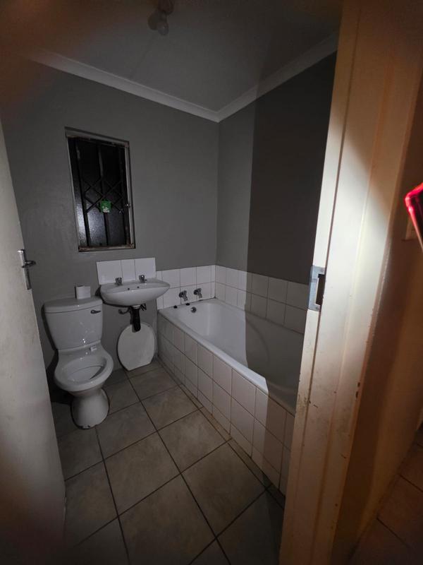 3 Bedroom Property for Sale in Windmill Park Gauteng