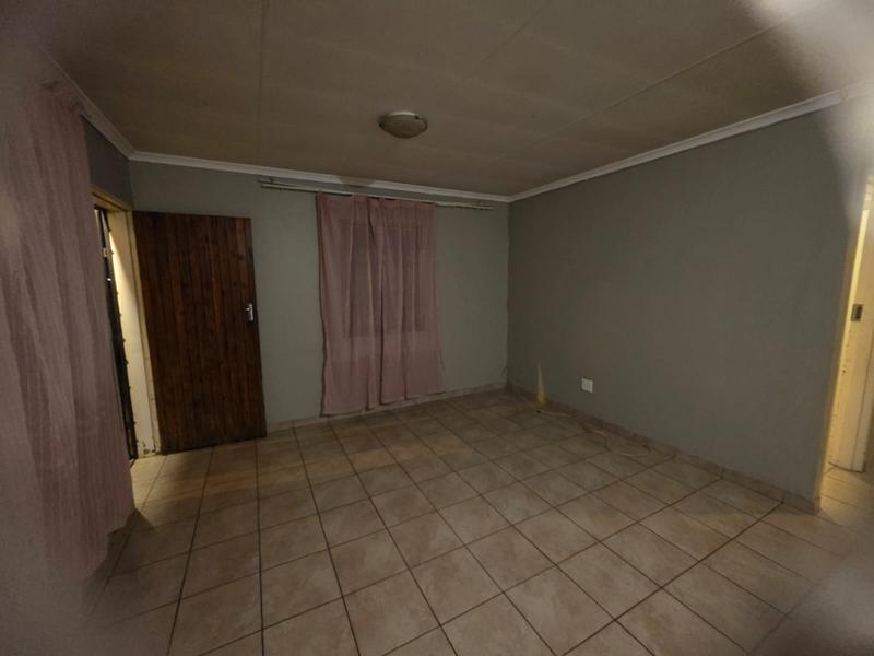 3 Bedroom Property for Sale in Windmill Park Gauteng