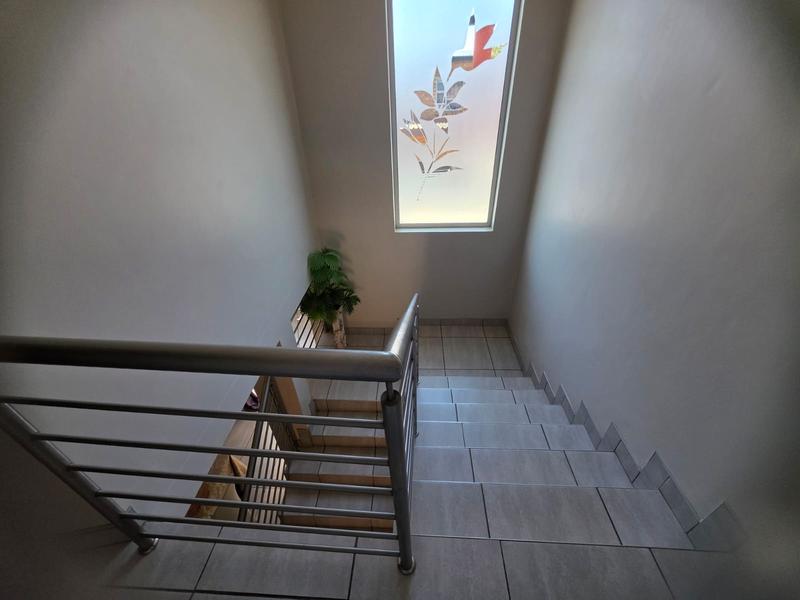 To Let 3 Bedroom Property for Rent in Glen Marais Gauteng