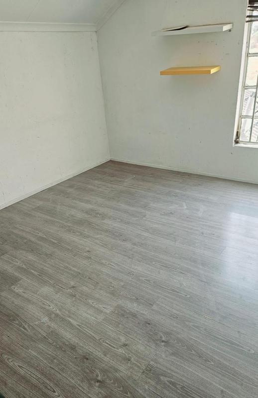 4 Bedroom Property for Sale in Sonneveld Gauteng