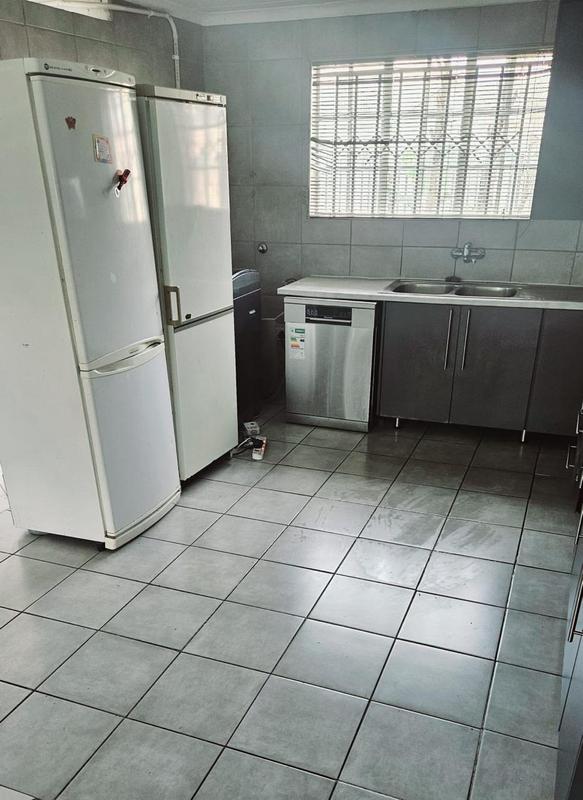 4 Bedroom Property for Sale in Sonneveld Gauteng