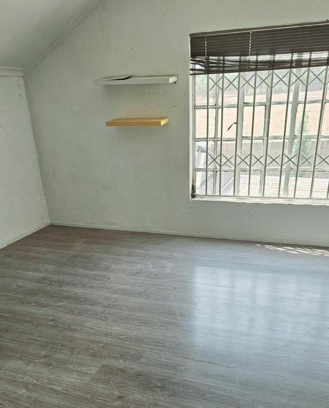 4 Bedroom Property for Sale in Sonneveld Gauteng