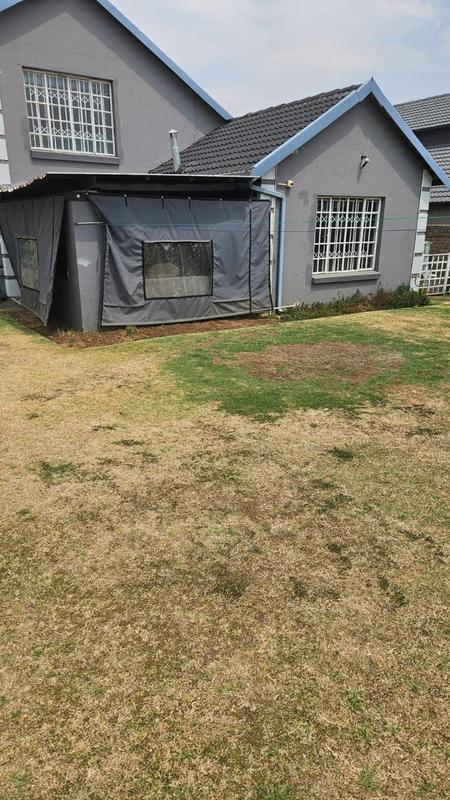 4 Bedroom Property for Sale in Sonneveld Gauteng