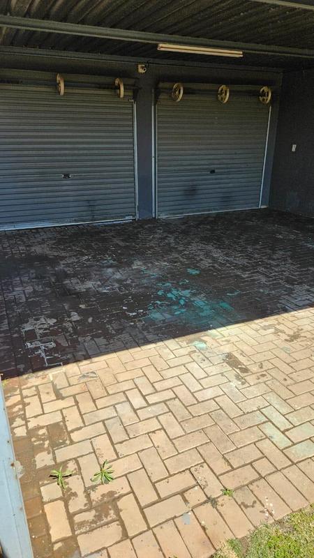 4 Bedroom Property for Sale in Sonneveld Gauteng