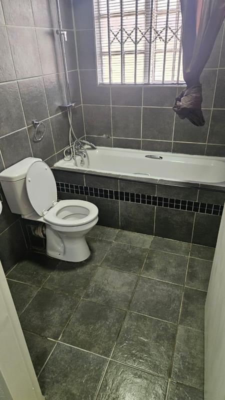 4 Bedroom Property for Sale in Sonneveld Gauteng