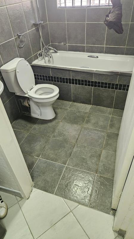 4 Bedroom Property for Sale in Sonneveld Gauteng