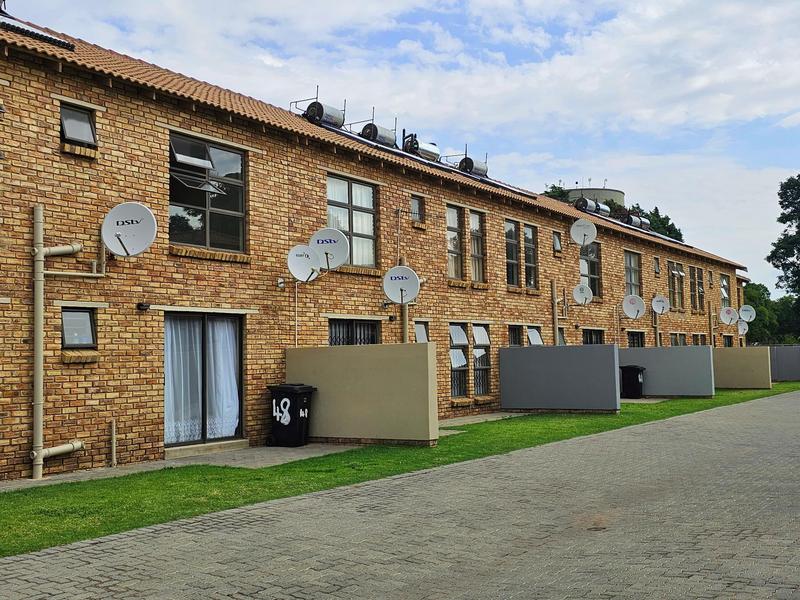 To Let 2 Bedroom Property for Rent in Princess A H Gauteng