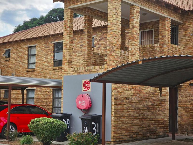 To Let 2 Bedroom Property for Rent in Princess A H Gauteng