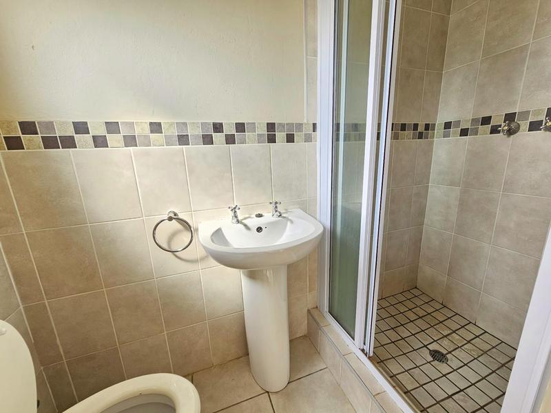 To Let 2 Bedroom Property for Rent in Princess A H Gauteng